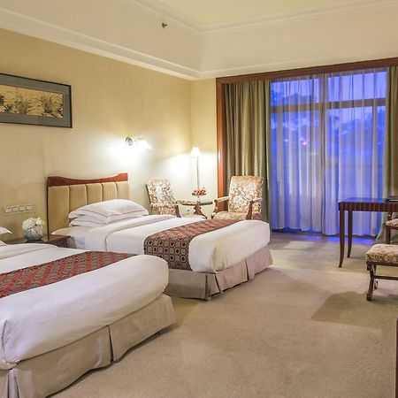 Phoenix Hotel Wuyi Jiangmen Luaran gambar